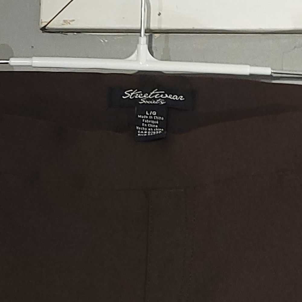 George Brown and White Patterned Top *FREE PANTS* - Picture 5 of 6